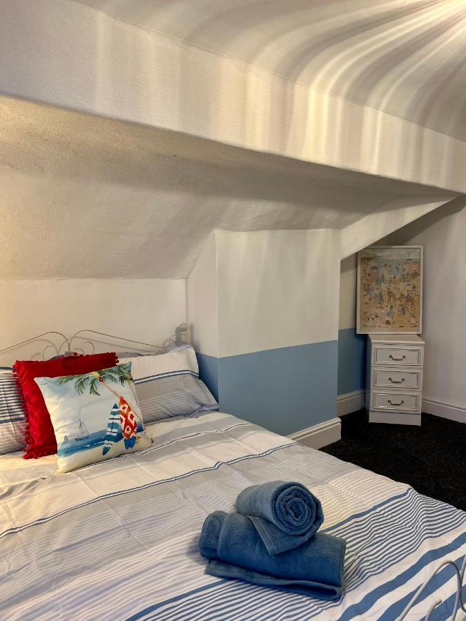 Quirky Attic Blackpool Ngoại thất bức ảnh