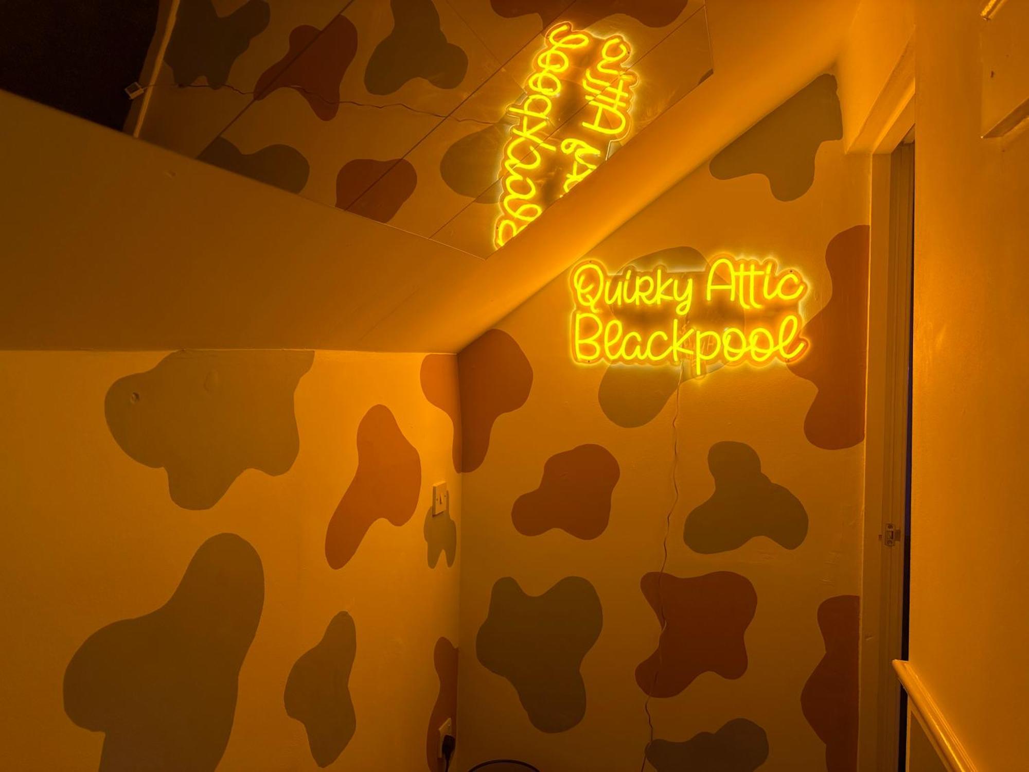 Quirky Attic Blackpool Ngoại thất bức ảnh