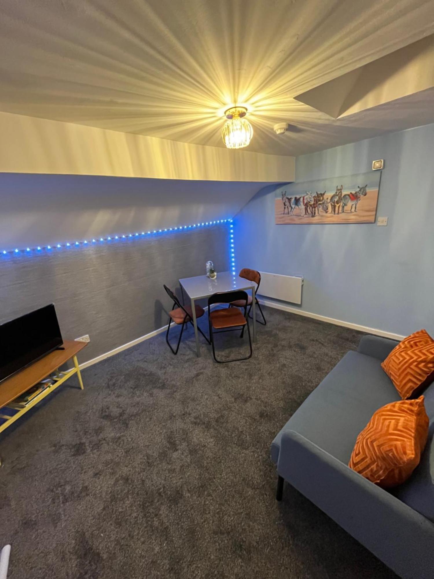 Quirky Attic Blackpool Ngoại thất bức ảnh